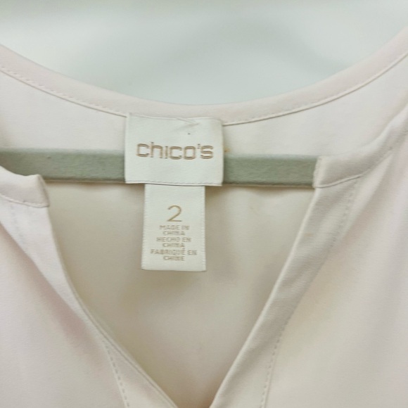 Gorgeous like new Chico's size 2 cream blouse - Picture 3 of 8